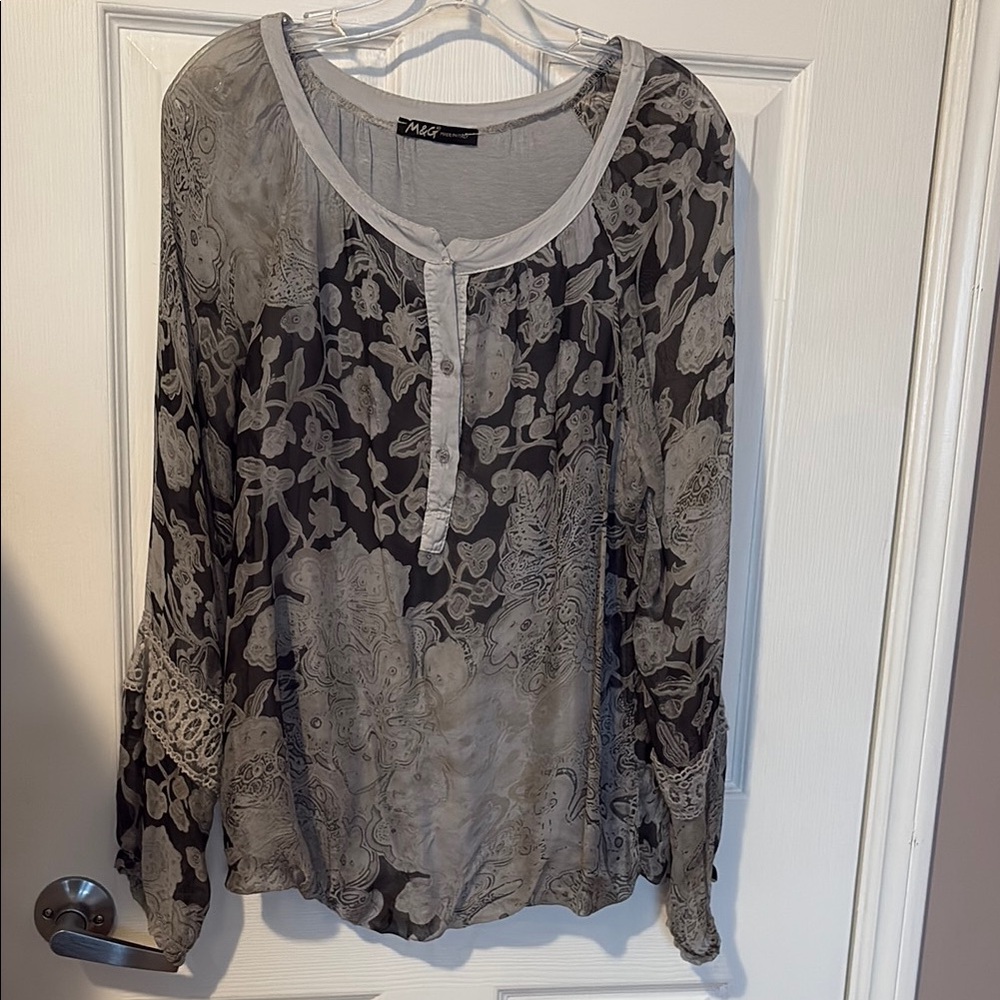 Max Edition Gray Buttoned Blouse with Black Floral Design